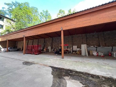 Оренда офісу з критим паркінгом вул Глубочицька (Детейлінг Автосалон)