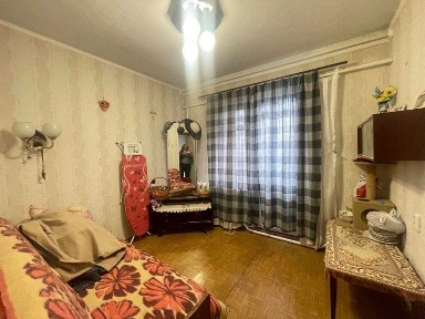 Продаю 4 кімнатну квартиру. Полігон, 8 км від міста.