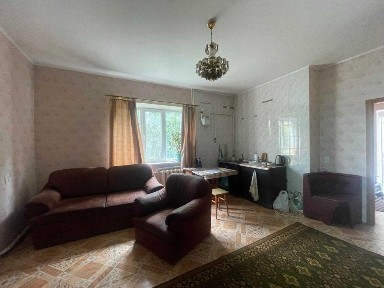 Продаю двоповерховий будинок. Космонавтів-Вінграновського