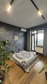 Продам 2-к квартиру ( евродвушка) ЖК Посейдон 80% ремонт Золотой берег 16 станция Большого Фонтана