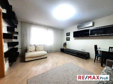 Продаж 3-кімнатної квартири 79.4 м², Кадетський Гай вул., 7