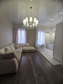 Продам красивую 3х комнатную рядом центр