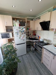 Продам 3-х кімнатну квартиру у с. Минай