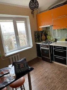 Продам 2-х комнатну квартиру на Космосе