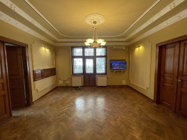 Львів, Залізничний, вулиця Клепарівська 21