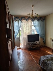 Продається 2 кім Попова, Файно маркет