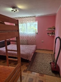 Здається в оренду квартира біля парку Боздош