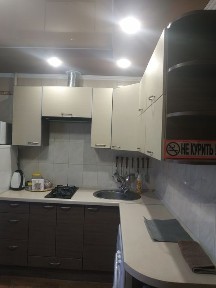 Сдам посуточно, почасово 1-комн. кв. Район Крытого рынка. Горячая вода.