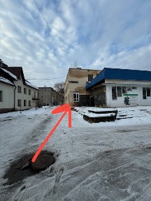 Фасадна комерція в центрі Надвірної | трафік + парковка | від 5000 грн
