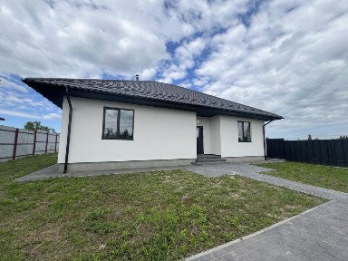 Продаж нового будинку з терасою та каміном у Дмитрівці. 11 соток