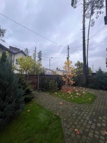 Продам таунхаус з ремонтом у Гостомелі. Поруч парк Щасливий