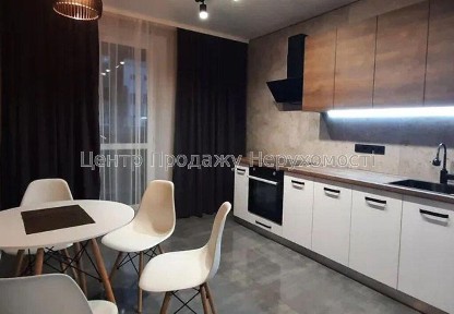 Продам 1к. квартиру з якісним ремонтом ЖК 