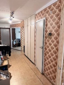 Продам 2 ком. кв Общая площадь 62,50.Правый берег