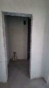 Продаж 3к-кв. в зданій новобудові, ціна з коморою, навпроти паркуLO