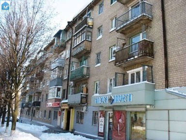 Продам. Магазин 45 м. кв. вул. Михайла Грушевського