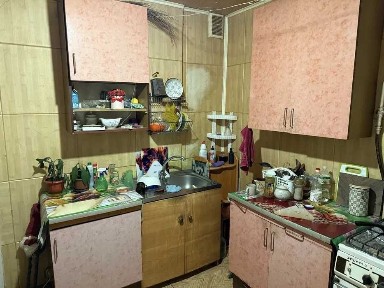 • Світла 2-кімнатна квартира по бульвару Жуля Верна (Ромена Ролана), 7а
