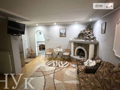 Продаж 3 поверхового таунхауса з ділянкою на 2.5 сотки, 210 кв. м, 5 кімнат, на вул. Князя Лаборця 15 • ID 34184480