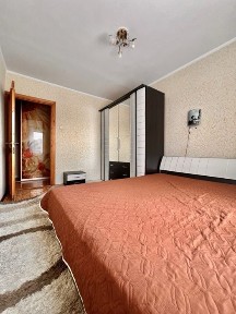 ПРОДАМ 2 к на Волкова (8 школа) 4/9 поверх ТОРГ