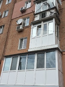 Продам 2 ком в Центре ( улица Пашутина )