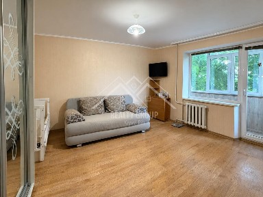 Продажа 1-комнатной квартиры 30.2 м², Вечерний бул.