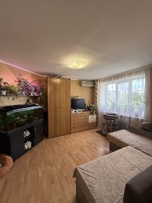 Продам четырехкомнатную квартиру Приднепровск