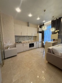 Аренда 1 комнотої квартири з терасою