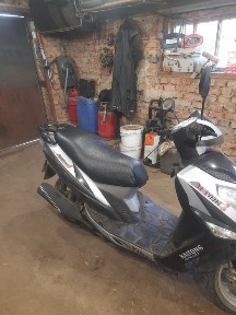 Продам скутер Yiben-150