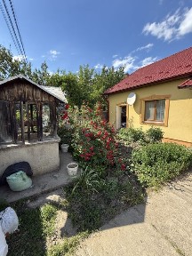 Продам чудовий 3-з кімнатний будинок із власною ділянкою, в центрі с. Чагор.