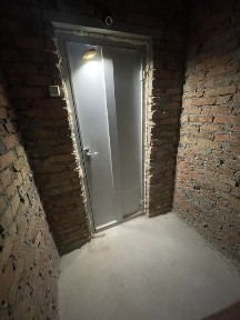 Київ, Оболонський, Петра Калнишевського 6