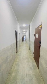 Здається в оренду виробничо-складський комплекс із кабінетами, 600 кв. м + перший поверх | Окремий вхід, рампа, вантажний ліфт