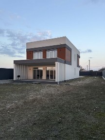 Продаж сучасного будинку в Таценках