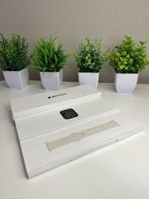 Новий Apple Watch SE 3 40mm Starlight