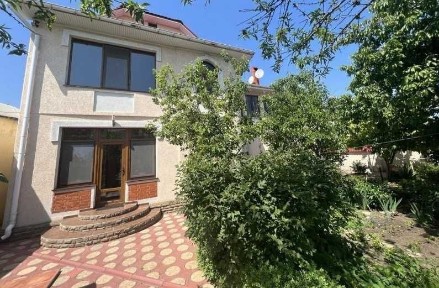 Цегляний будинок на Фонтані • 9 ст Фонтану • вул Окружна • Гараж • Камін