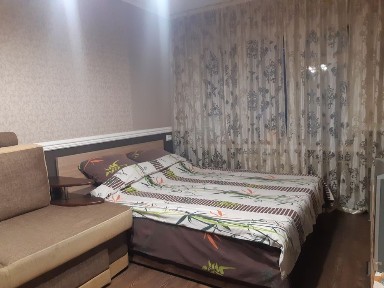 Титова 16 больница пр. Б. Хмельницкого А. Поля посуточно квартира