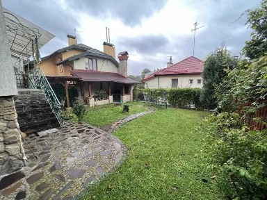 Продаж будинку по вул. Академіка Рудницького
