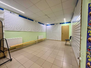 Продаж приміщення вул. Б. Хмельницького 109 м. кв.