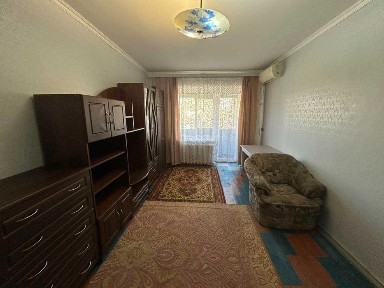 Продам 1-но кіімнатну квартиру вул. Соборності. р-н Восходу. Центр Соцміста