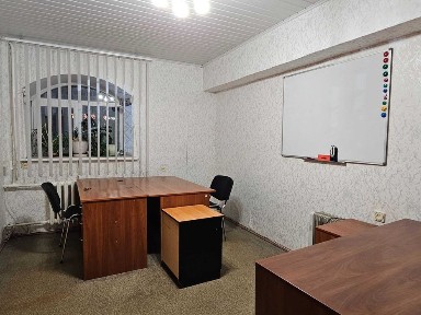 Продам квартиру приміщення по вул. Шевченка Нагорний район