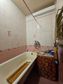 Продам 3к квартиру на зручному 2-му поверсі