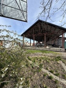 Здається комерційне приміщення з великою площею та зручними заїздами