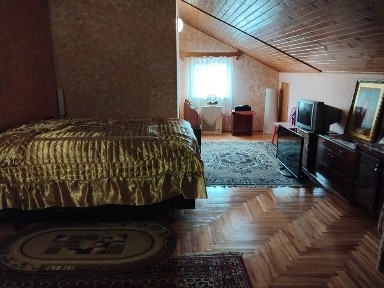 Продаємо будинок майже у центрі м. Свалява Закарпатської області