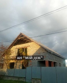 Продається будинок недобудований