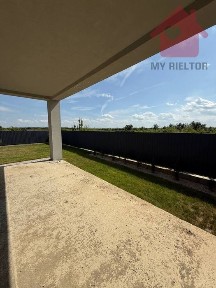 Продаж стильного таунхаусу в Сторожниці