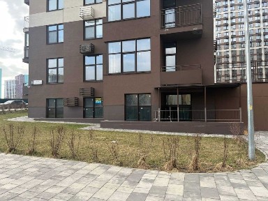 Продаж комерції. Кутовий фасад 120м | вул. Генерала Грекова 2 | ЖК Варшавський 2