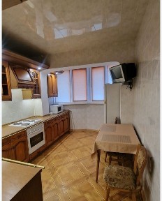 Сдам 2 комн квартиру на Вильямса/Изумруд. Свободна