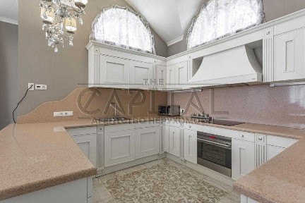 Продажа дизайнерского дома <a href='/newbuilding/6388/view/zk-solomenskii'>Соломенский</a> Киев