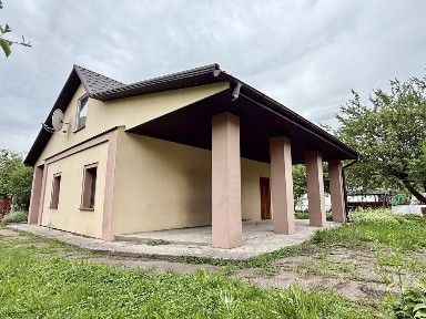 Будинок для родини: ремонт, тераса, 15 соток, село Садове