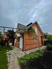 Продаж будинку 350 м2, ділянка 24 сот. Бомбосховище, Сауна, Парк.