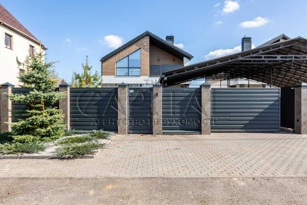 Продаж будинку ГЛЕВАХА 20 хв до центру басейн