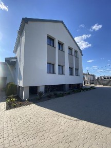 Продам 2 кімнатну квартиру з Гаражем, з ремонтом Новобудова